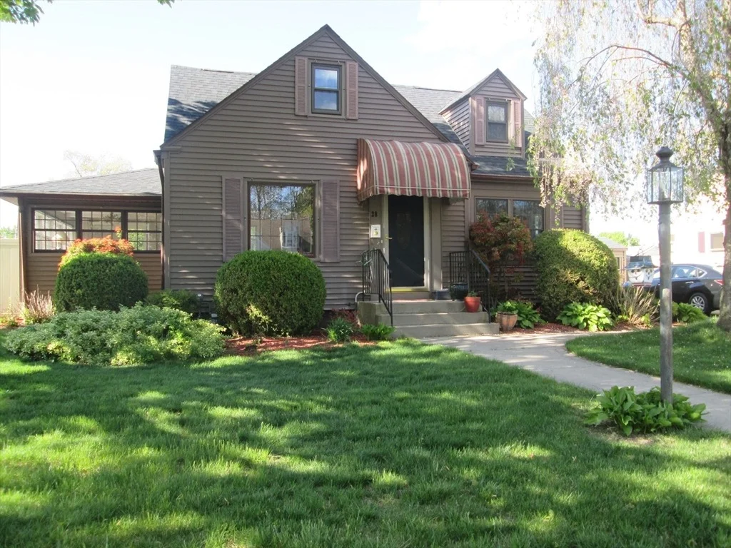 Photo of 28 Clairmont Ave