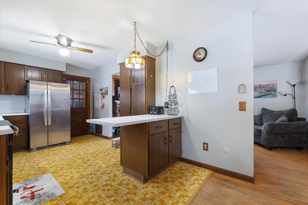 Photo of 65 Lakeview Ave