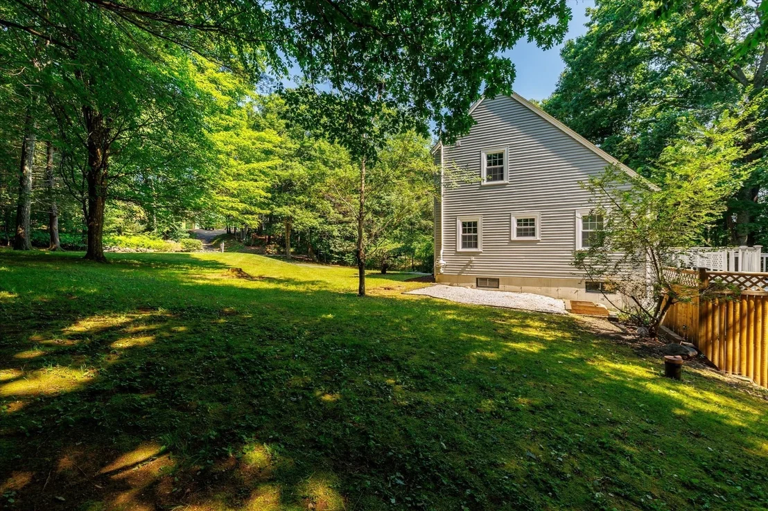 Photo of 37 Breakneck Rd