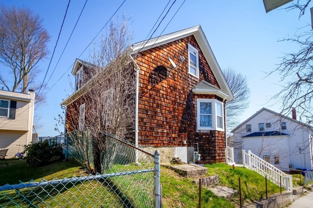 Photo of 546 Snell St