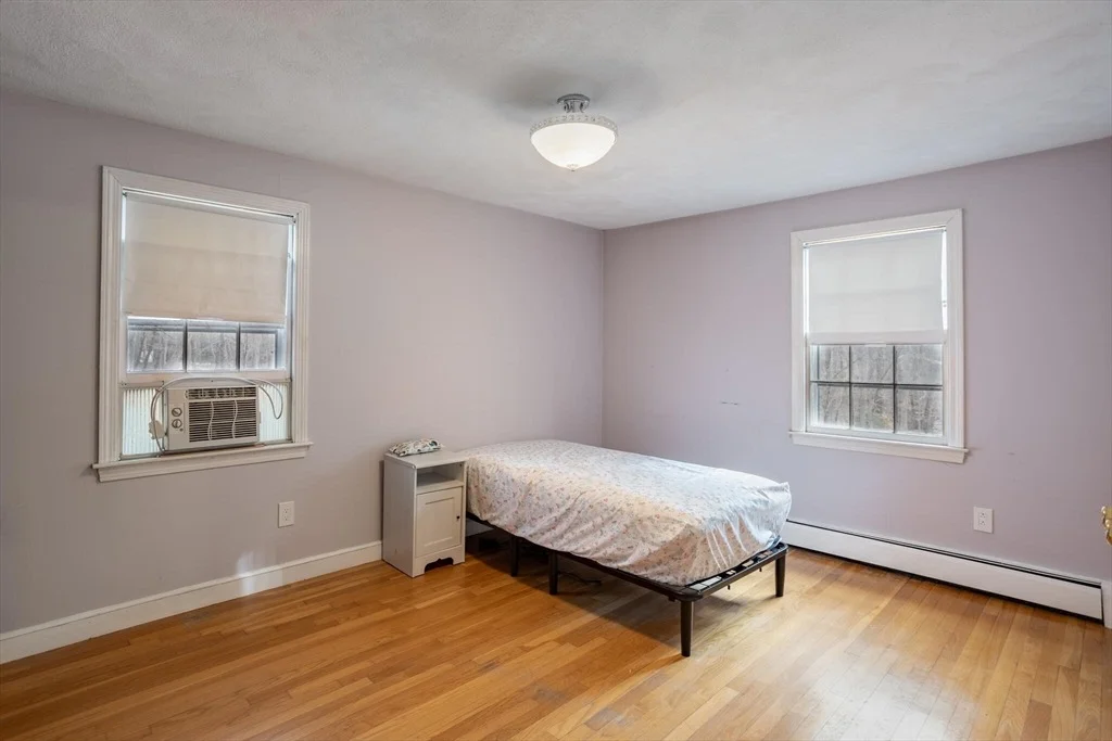 Photo of 13 W Pine Dr
