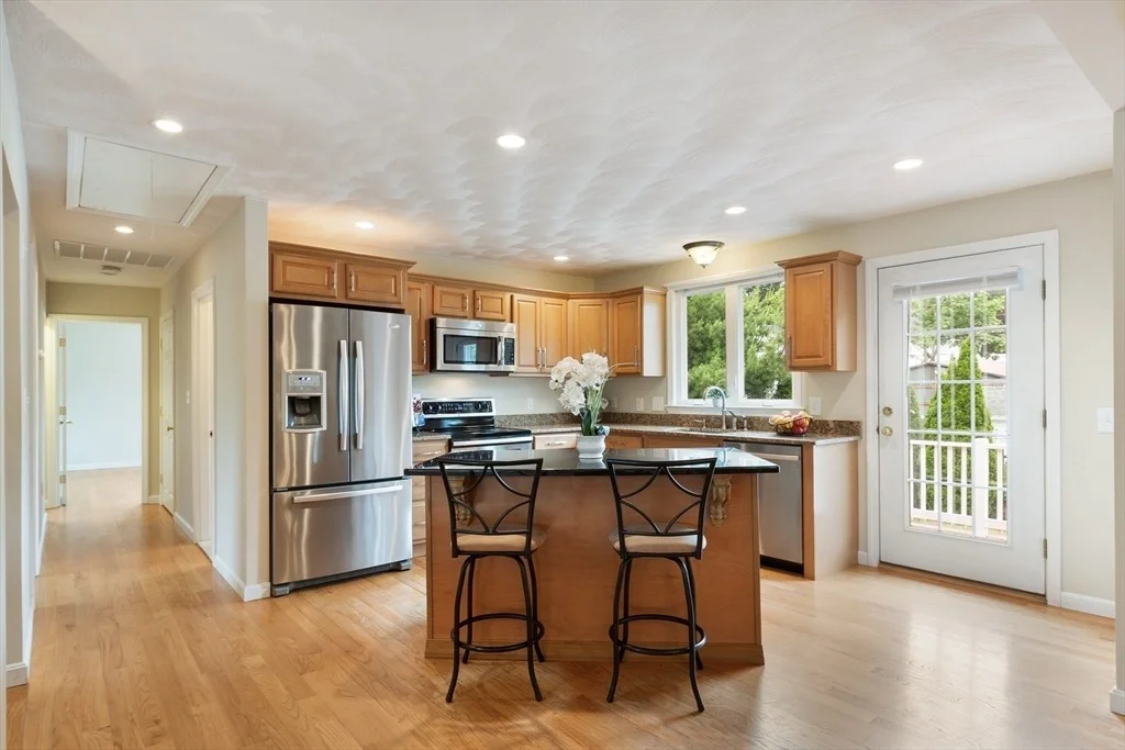 Photo of 21 Laurine Rd