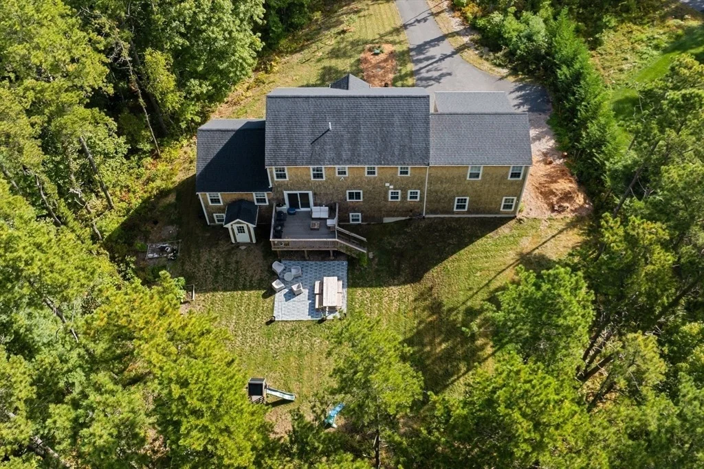 Photo of 17 Pond Edge Trl