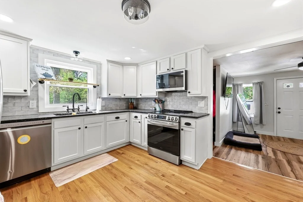Photo of 77 Carmody Rd