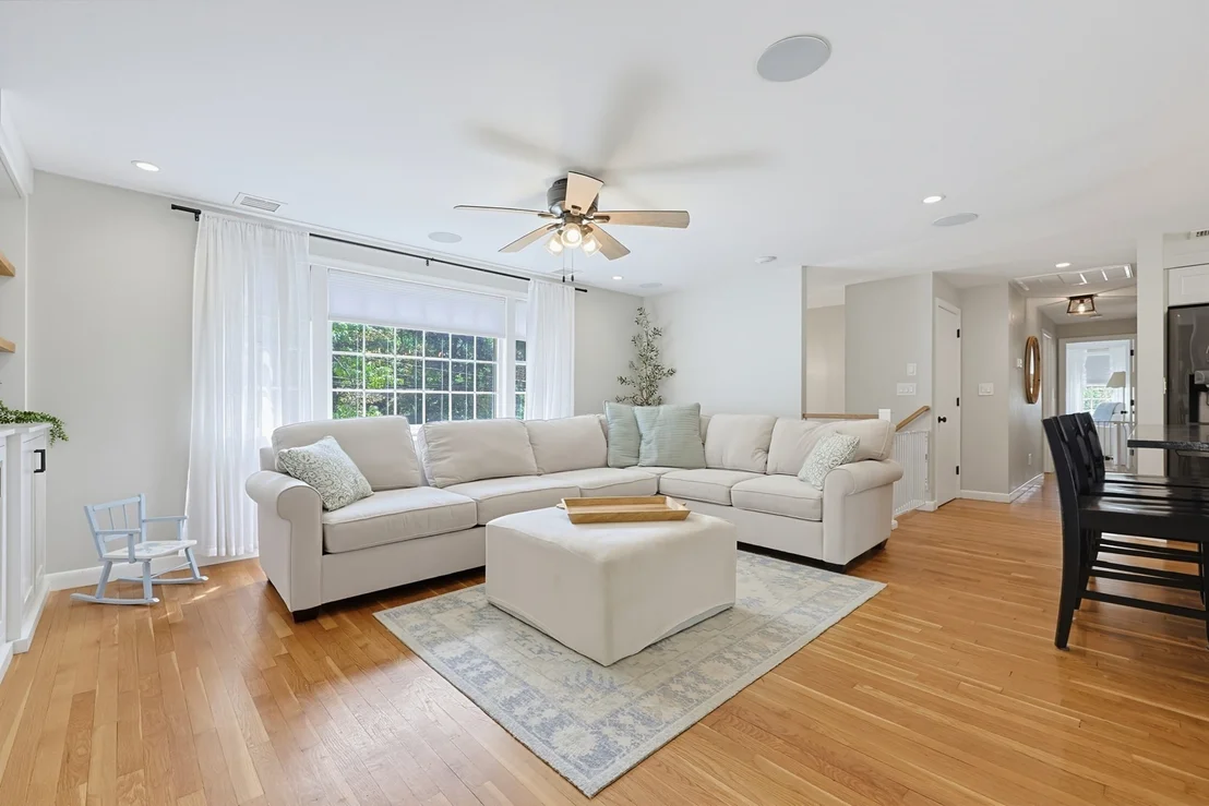 Photo of 10 Howe Circle