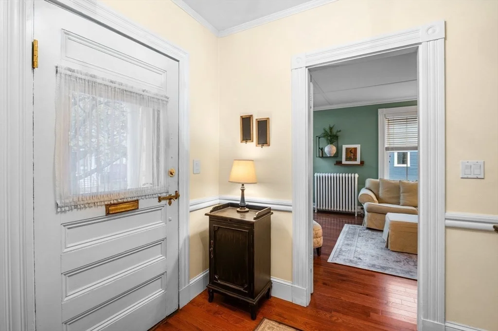 Photo of 5 Beacon St