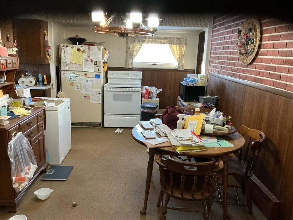 Photo of 251 Fuller Rd