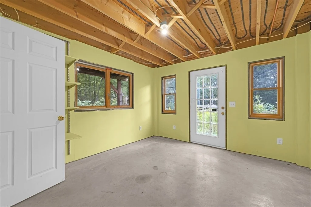 Photo of 170 Thresher Rd.