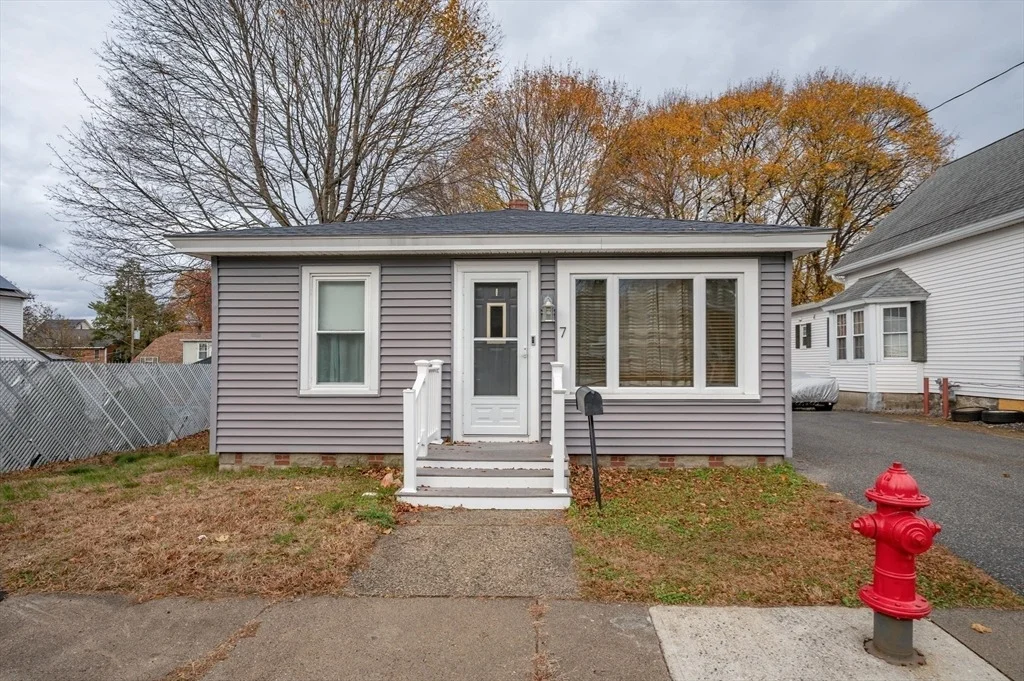 Photo of 7 Field Ave