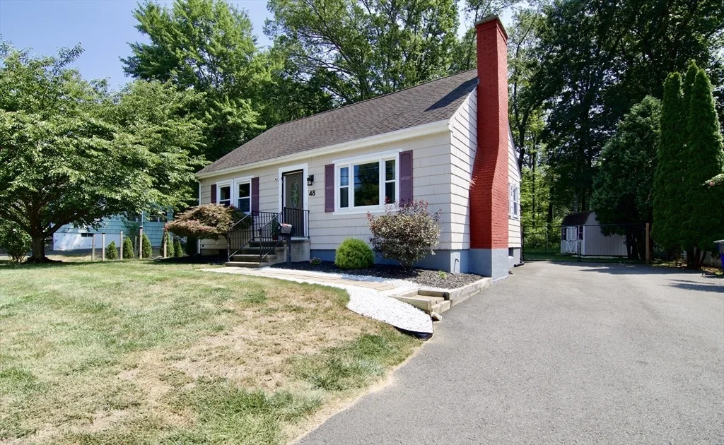Photo of 48 Booth Rd