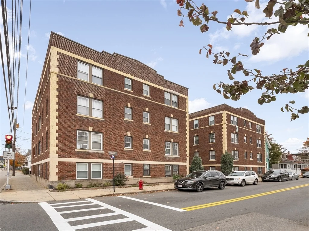 Photo of Unit 46 at 68 Linden St