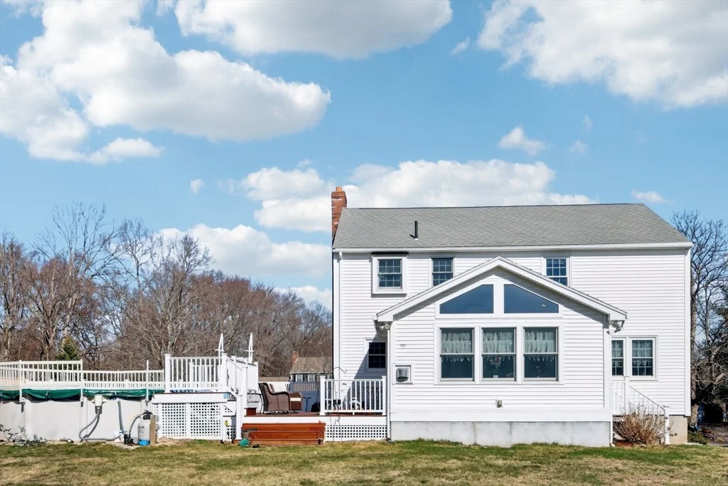 Photo of 6 Waterview Dr
