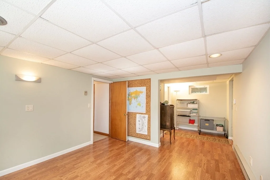 Photo of 18 Howland Cir