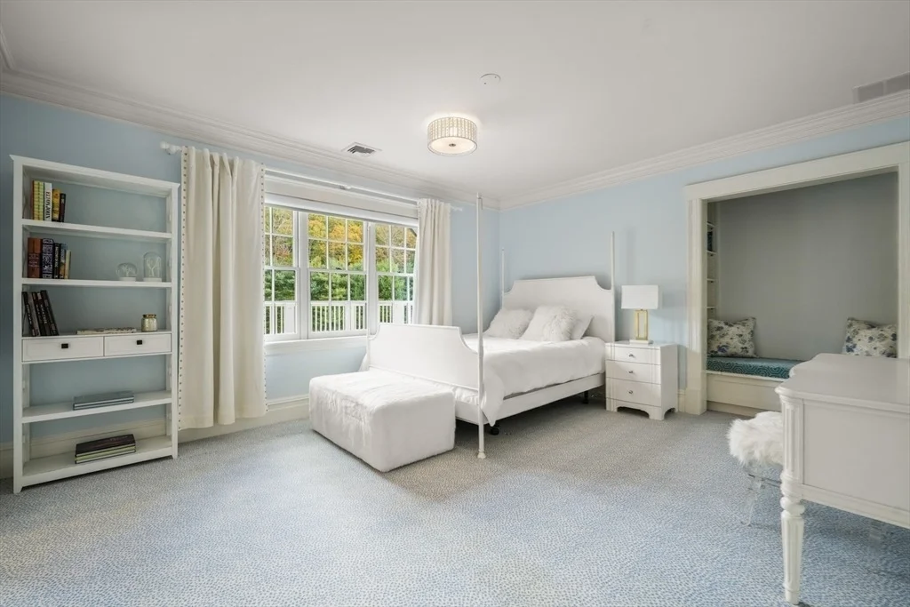Photo of 8 Hamlins Xing