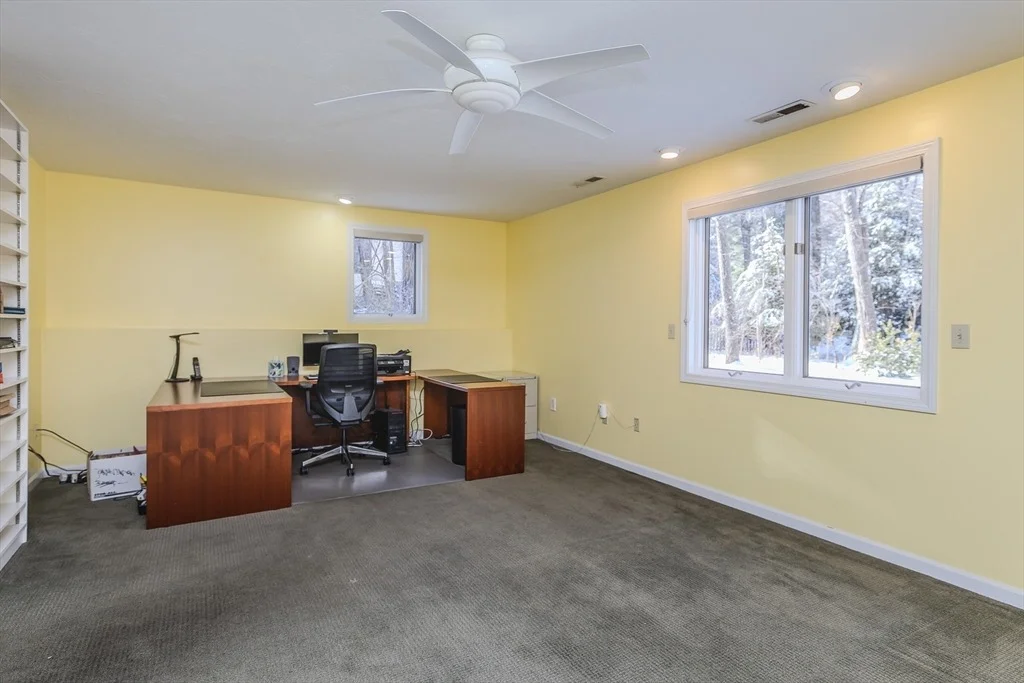 Photo of 481 Old Farm Rd
