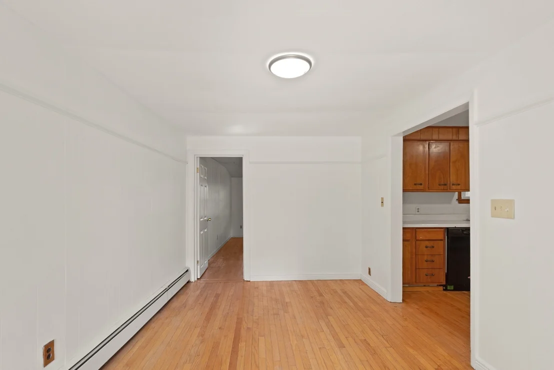 Photo of 21 Goldsmith Ave
