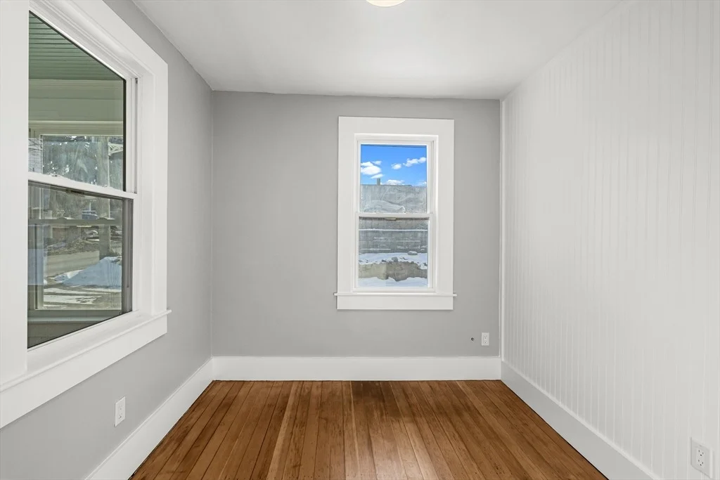 Photo of 2 Oakdale St