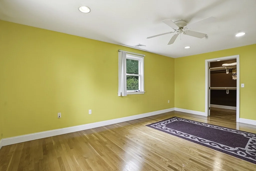 Photo of 57 Lanewood Ave