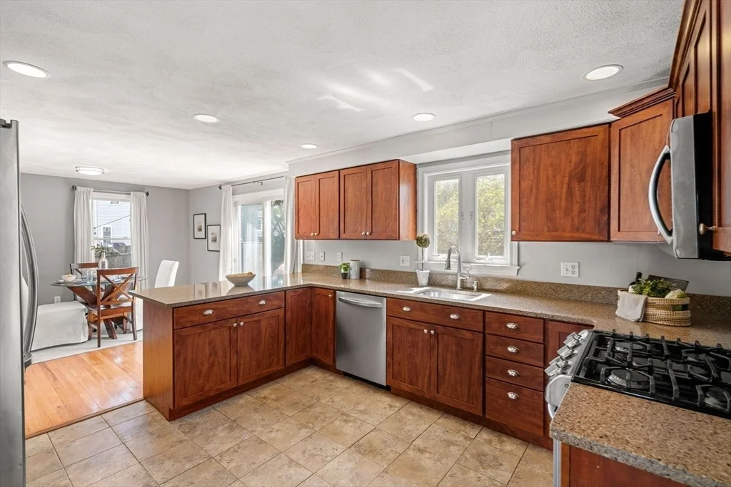 Photo of 6 Marion Ave