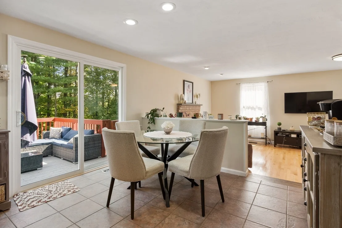 Photo of 1 Laurelwoods Dr
