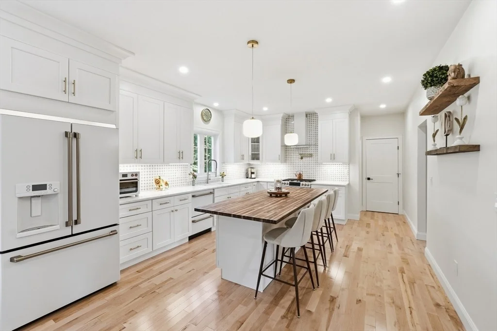 Photo of 83 Saint Louis Street
