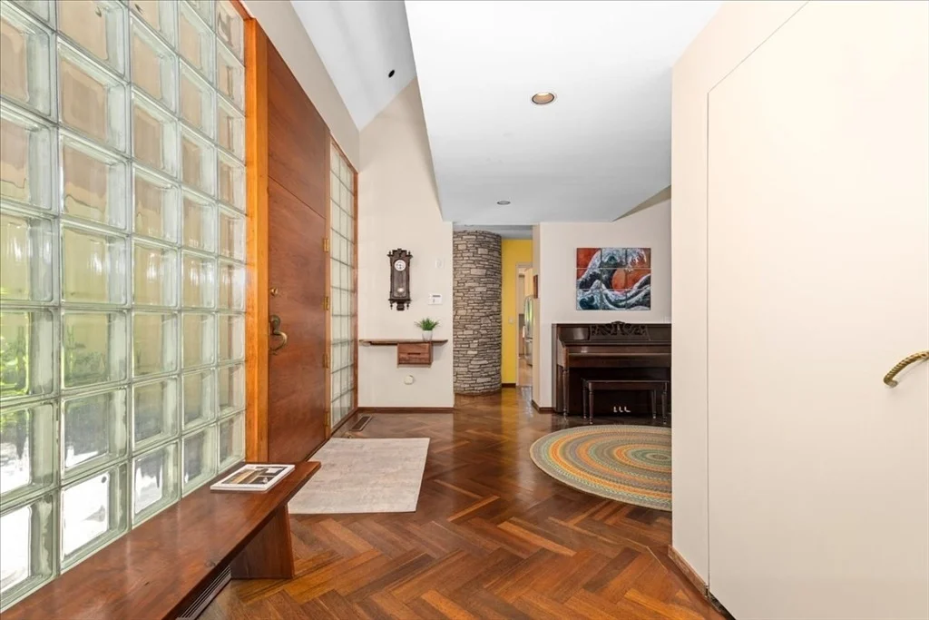 Photo of 45 Hickory Dr