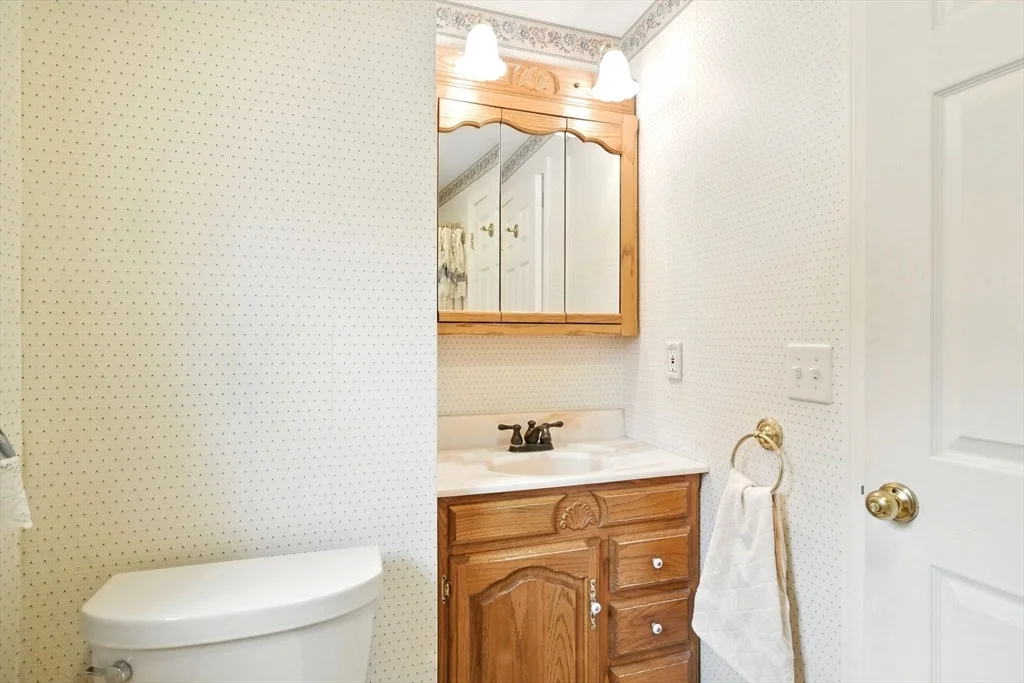 Photo of 48 Longwood Dr