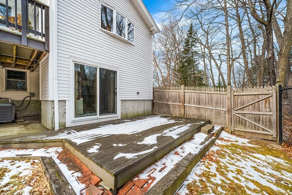 Photo of 90 Sunnyside Ave