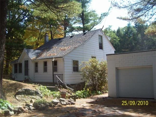 Photo of 76 Harris St.