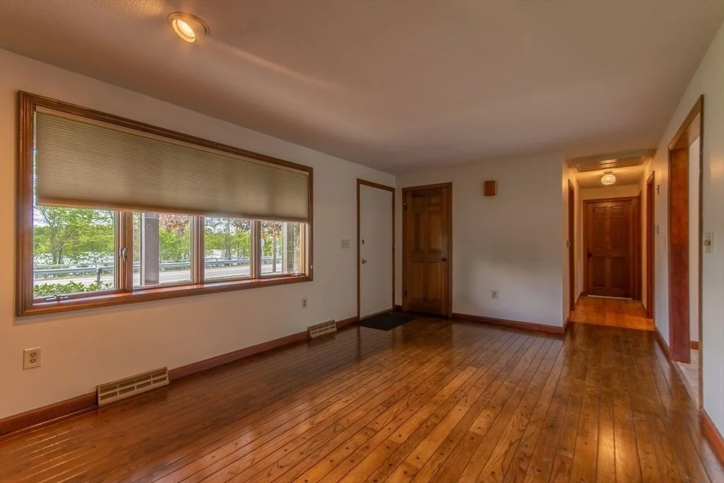 Photo of 629 River Road