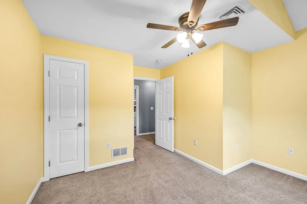 Photo of 12 Salerno Dr