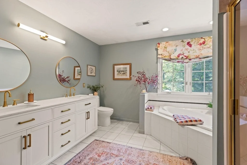 Photo of 2 Shipley Cir