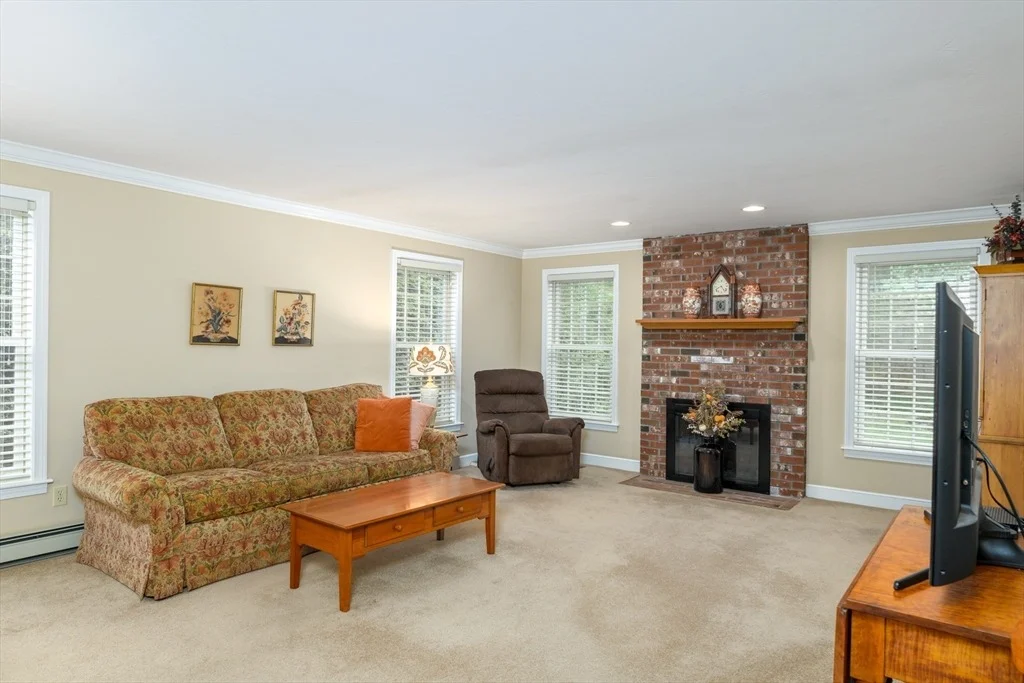 Photo of 122 Fox Hill Drive