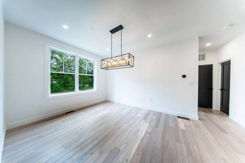Photo of 2 Spring Meadow Dr