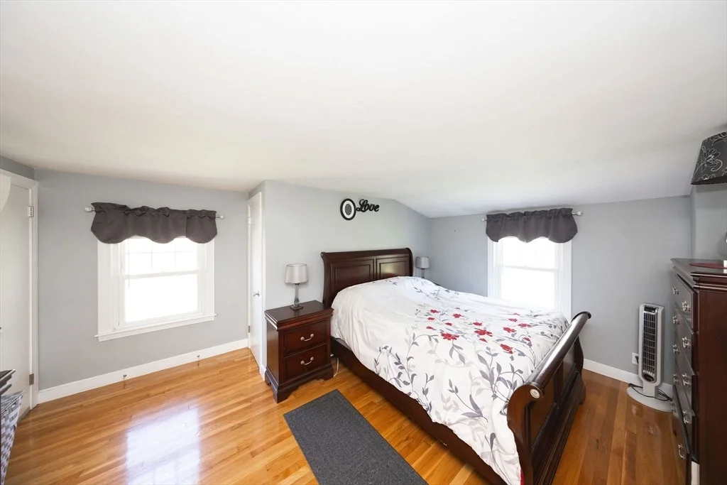 Photo of 37 Maple St