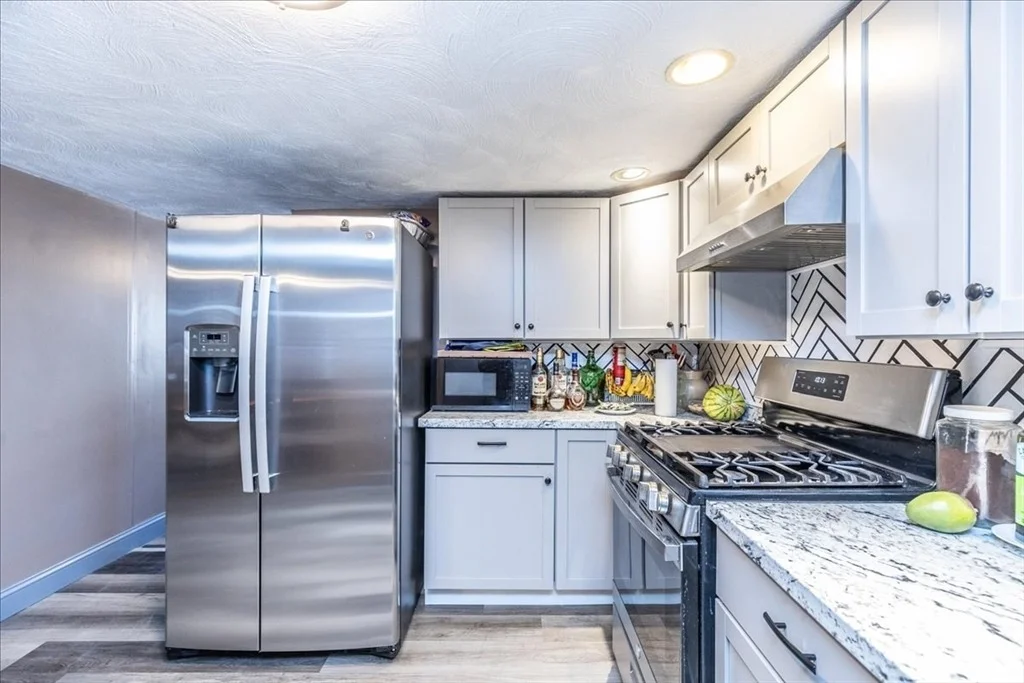 Photo of 13 Deering Ave