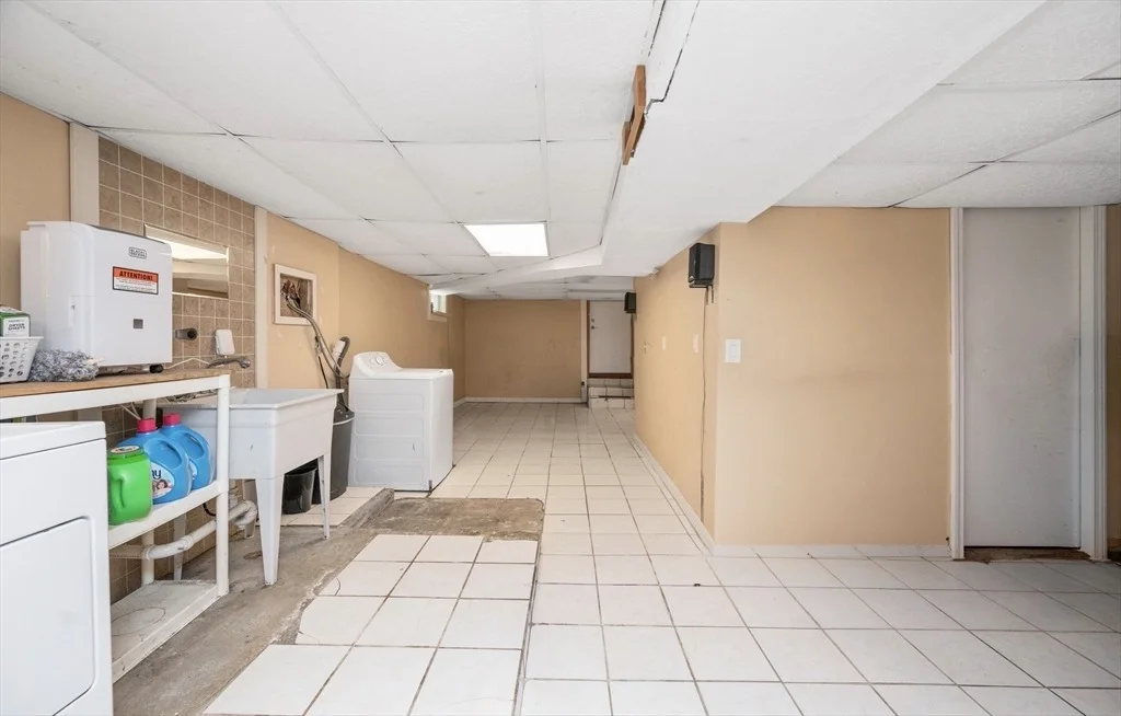 Photo of 8 Wickman Dr