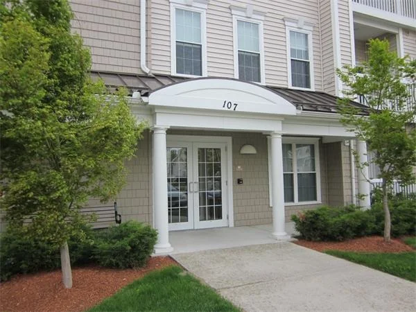 Photo of Unit 403 at 107 Clocktower Drive