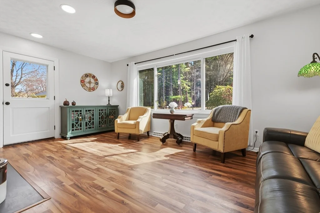 Photo of 21 Warren Rd