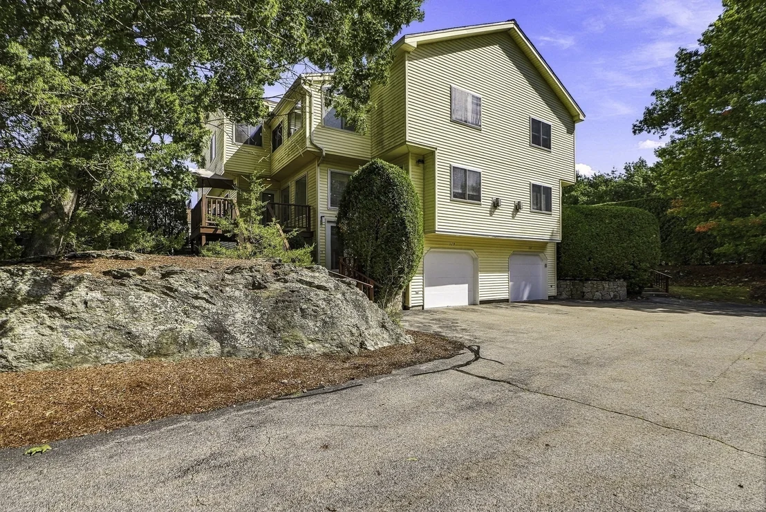 Photo of Unit 139 at 139 Captain Eames Cir