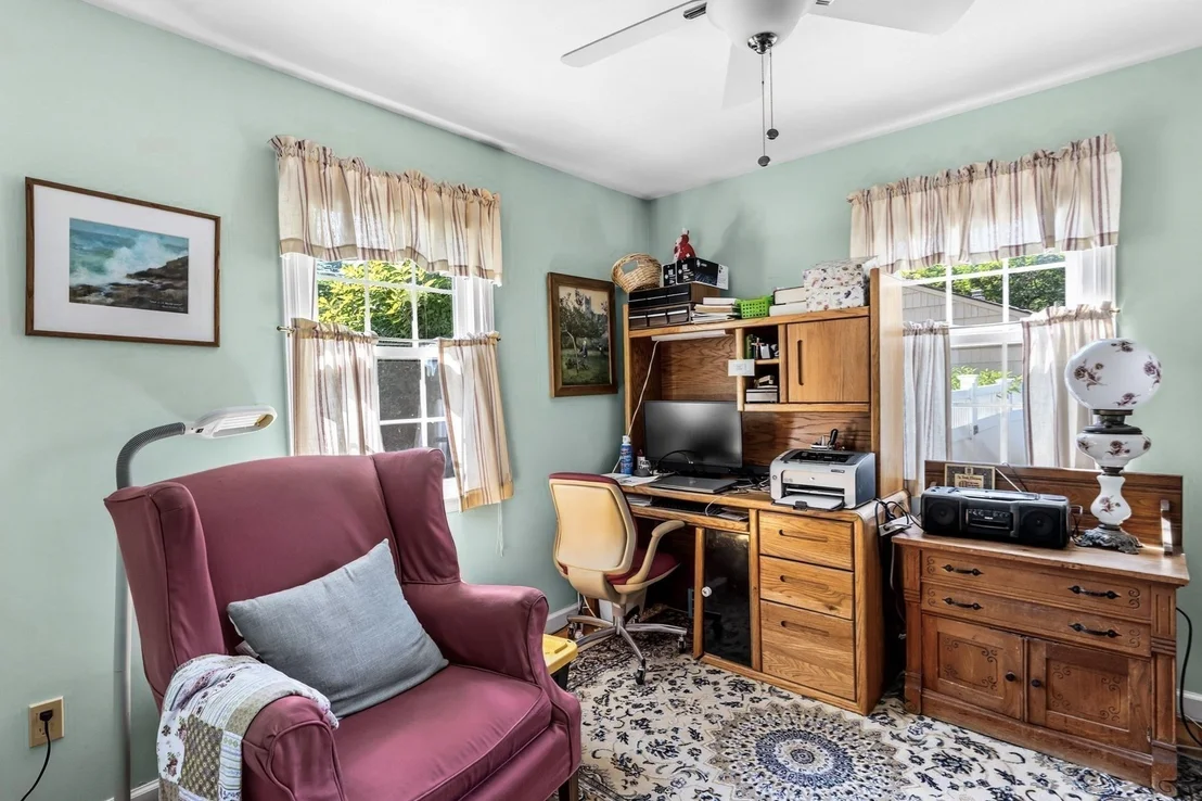 Photo of 207 Loudville Road
