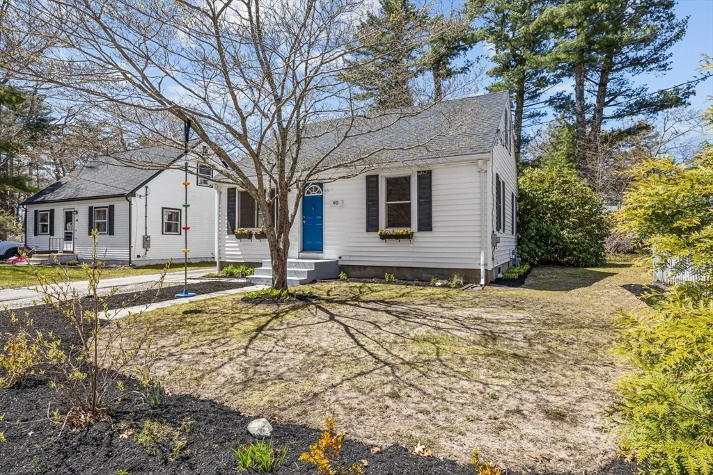 Photo of 90 Hathaway St