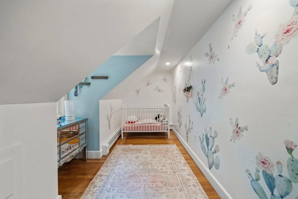 Photo of 595 Forest St