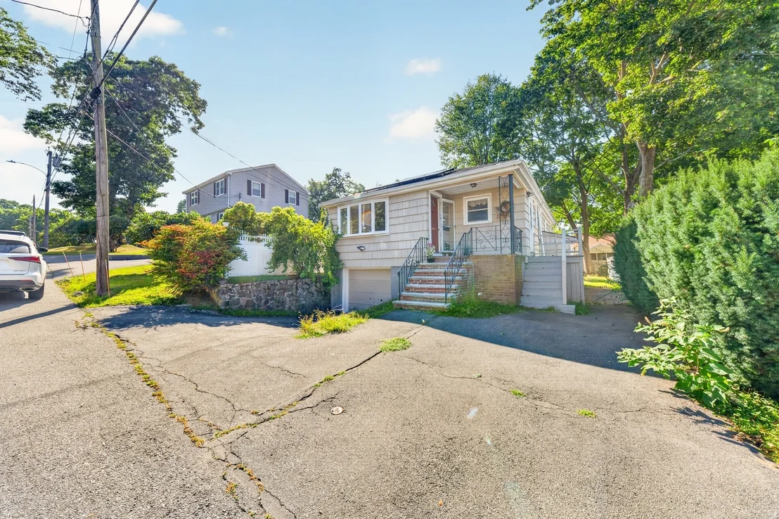 Photo of 33 Fairchild