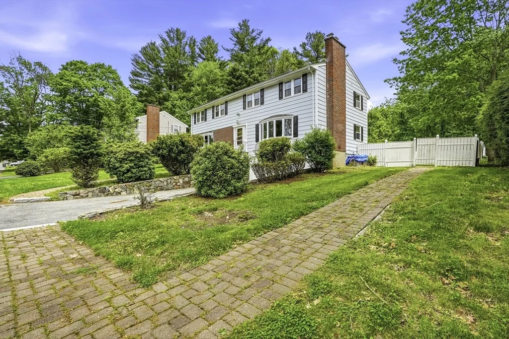 Photo of 57 Lanewood Ave