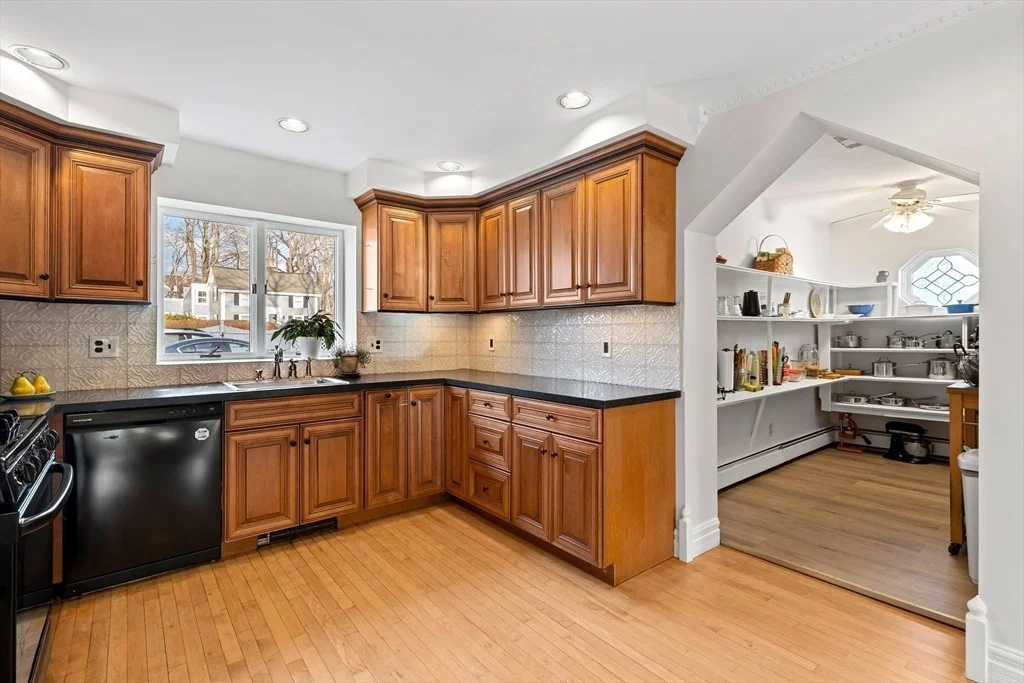 Photo of 303 Nahant Road