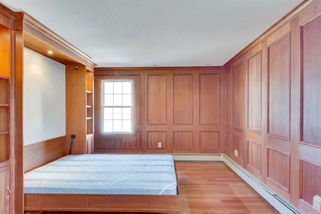 Photo of 360 Forest St