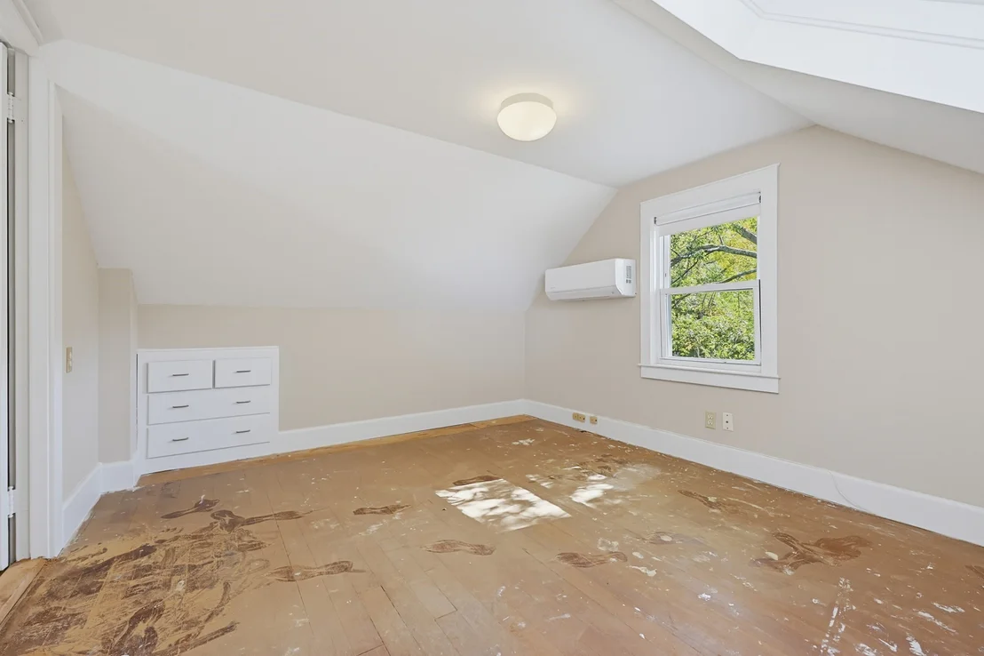 Photo of 76 Brantwood Rd