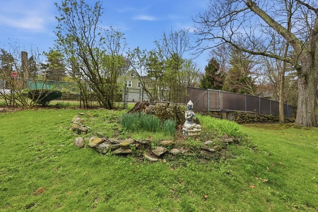 Photo of 8 Stones Corner Road