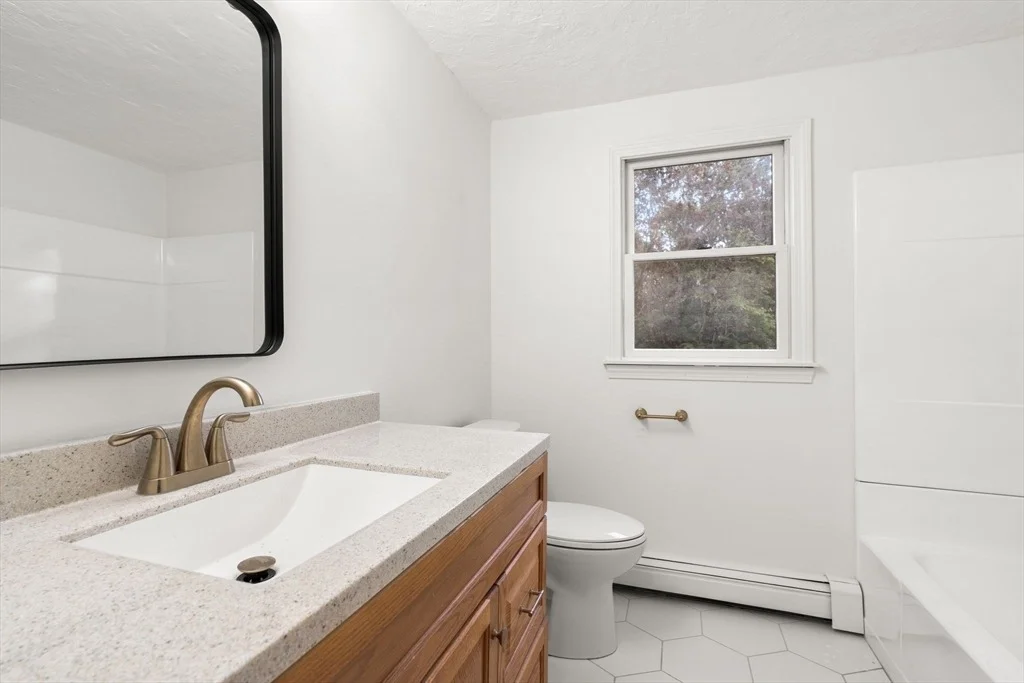 Photo of 34 Saddleback Rd